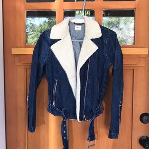 Gap Sherpa lined jean jacket